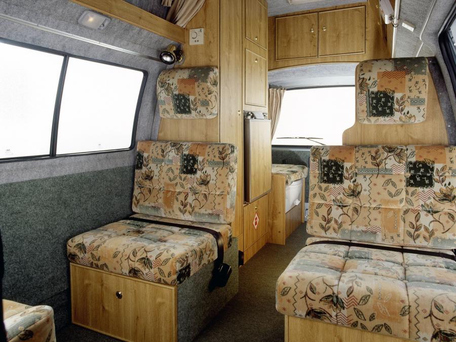 Toyota Hiace Devon Rio Grande 1995 года  (фото 2 из 7)